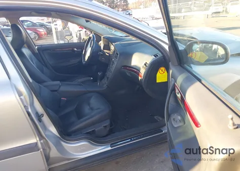 2003 Volvo S60 2.4 from USA, damaged, VIN YV1RS61T832284378